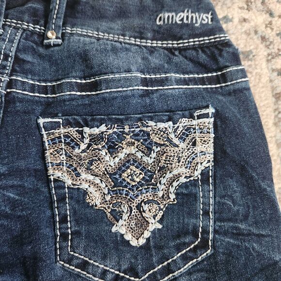 NWT Amethyst Jean Shorts Womens 0 Stretch Denim Distressed Blue Bermuda Low Rise - Picture 8 of 11